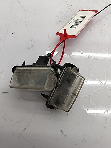 Lampa oświetlenia tylnej tablicy rejestracyjnej 812700D120 TOYOTA