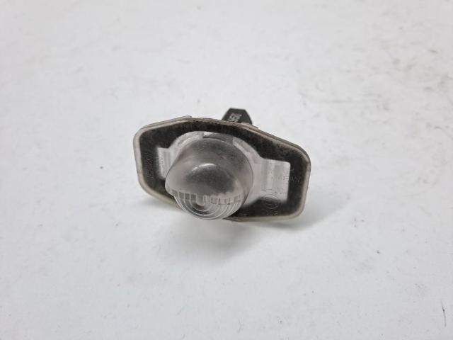 Lampa oświetlenia tylnej tablicy rejestracyjnej 8127012520 TOYOTA