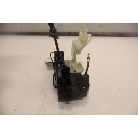 Zamek drzwi przednich lewych KIA Ceed ED