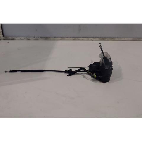 Zamek drzwi przednich lewych KIA Ceed ED