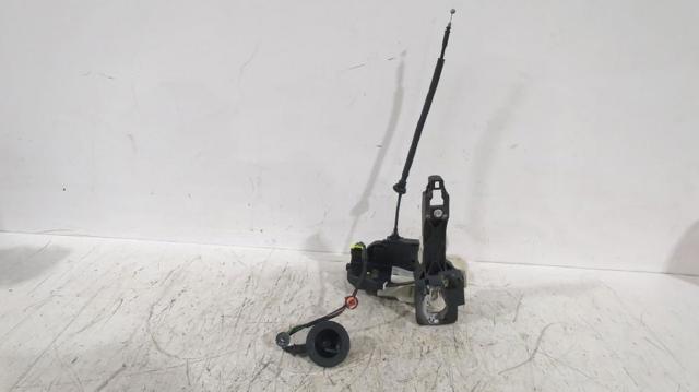 Zamek drzwi przednich lewych KIA Ceed ED