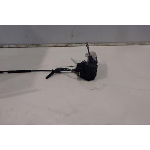 Zamek drzwi przednich lewych KIA Ceed ED