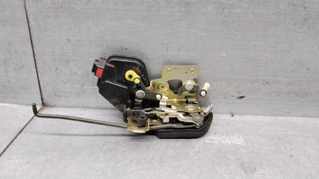 Zamek drzwi przednich lewych 8131026021 HYUNDAI