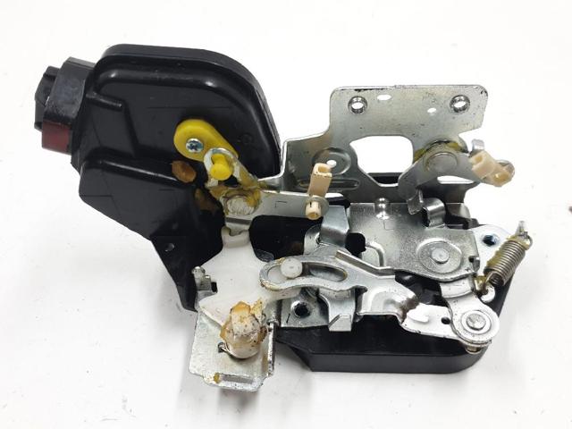 Zamek drzwi przednich lewych 813102E010 HYUNDAI