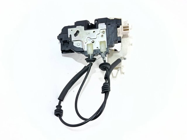 Zamek drzwi przednich lewych 813102L020 HYUNDAI