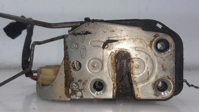 Zamek drzwi przednich lewych 813103E010 HYUNDAI