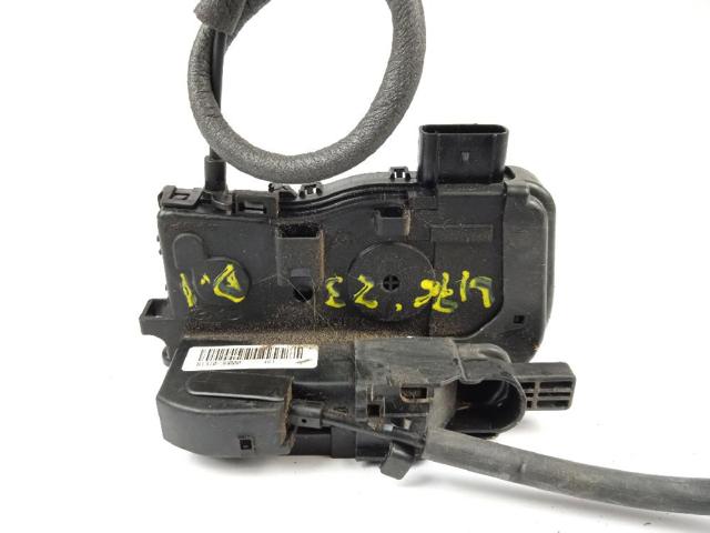 Zamek drzwi przednich lewych 813103U000 HYUNDAI