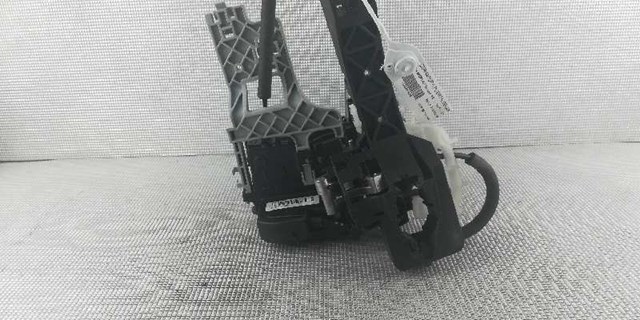 Zamek drzwi przednich lewych 813103U000 HYUNDAI