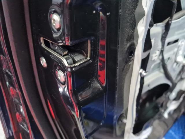 Zamek drzwi przednich lewych 813103U000 HYUNDAI