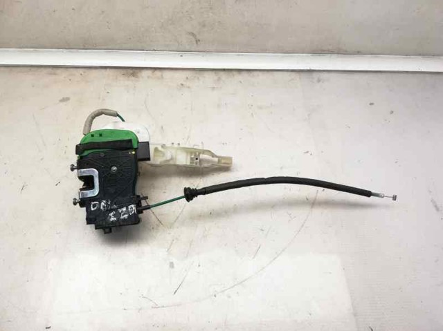 Zamek drzwi przednich lewych 813103Z000 HYUNDAI