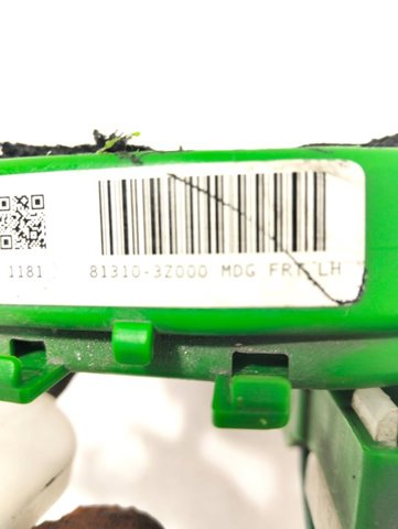 Zamek drzwi przednich lewych 813103Z000 HYUNDAI