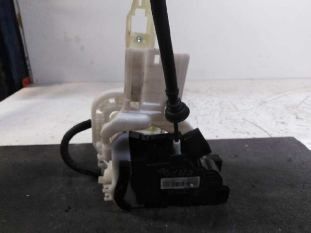 Zamek drzwi przednich lewych 81310A4010 HYUNDAI
