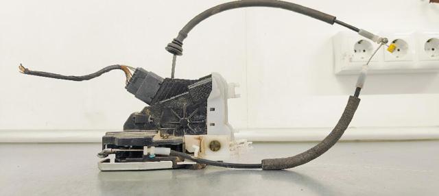 Zamek drzwi przednich lewych 81310A4010 HYUNDAI