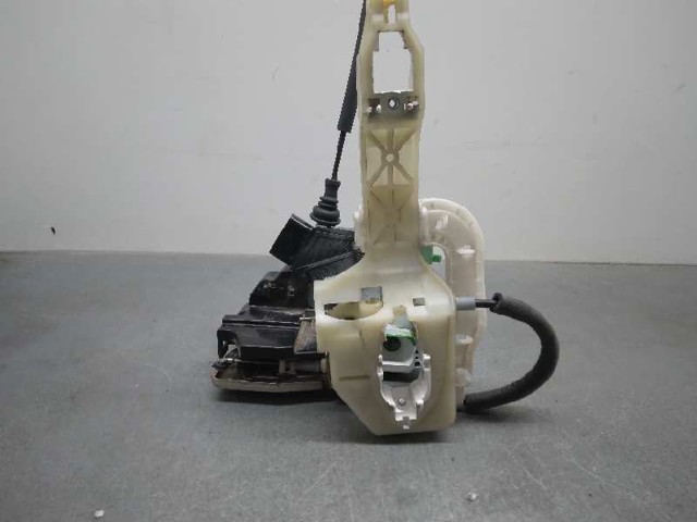 Zamek drzwi przednich lewych 81310A4010 HYUNDAI