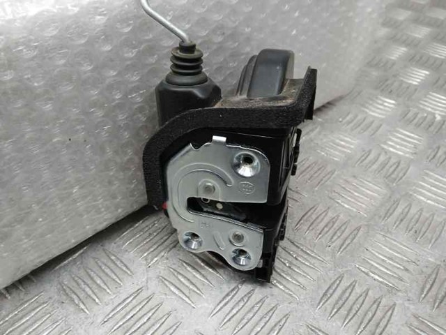Zamek drzwi przednich lewych 81310G6050 HYUNDAI