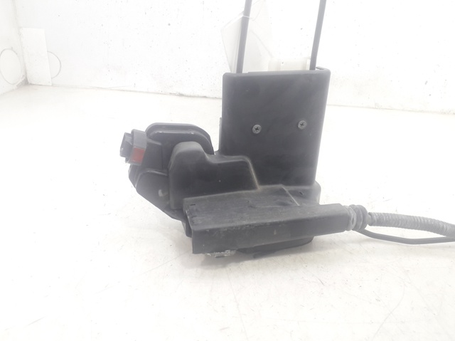 Zamek drzwi przednich lewych 813111F010 HYUNDAI