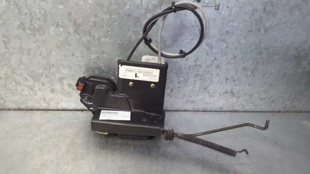 Zamek drzwi przednich lewych 813111F010 HYUNDAI