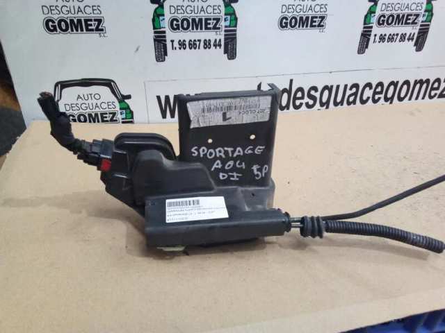 Zamek drzwi przednich lewych 813111F010 HYUNDAI