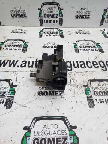 Zamek drzwi przednich prawych 8132017120 HYUNDAI