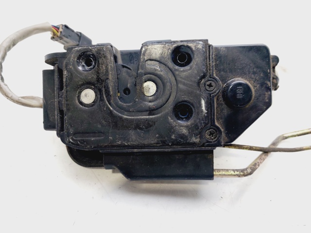 Zamek drzwi przednich prawych 813201C000 HYUNDAI
