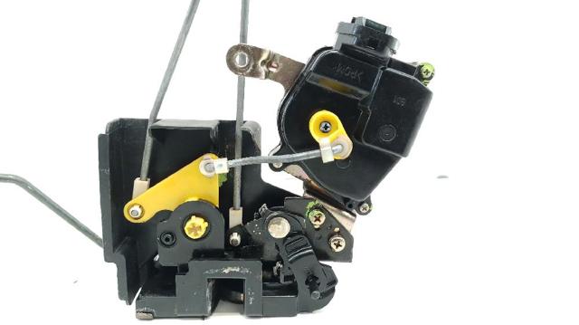 Zamek drzwi przednich prawych Hyundai Accent 3 MC