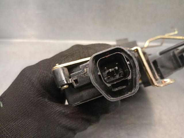 Zamek drzwi przednich prawych Hyundai Accent 3 MC