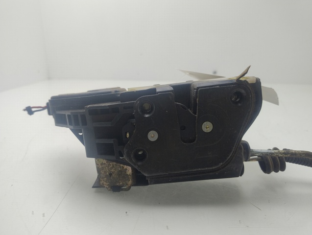 Zamek drzwi przednich prawych 813201F010 HYUNDAI