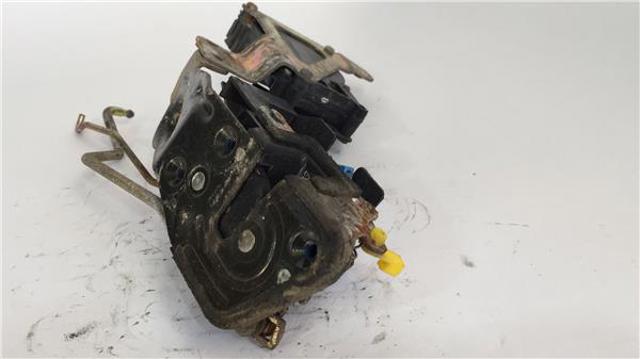Zamek drzwi przednich prawych 8132025030 HYUNDAI