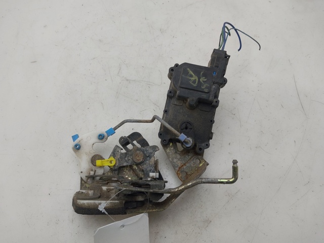 Zamek drzwi przednich prawych 8132025030 HYUNDAI