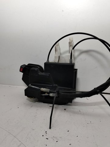 Zamek drzwi przednich prawych Hyundai Santa Fe 1 SM