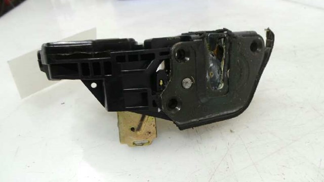 Zamek drzwi przednich prawych Hyundai Santa Fe 1 SM