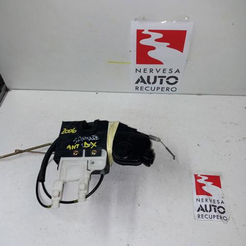 Zamek drzwi przednich prawych Hyundai Santa Fe 1 SM