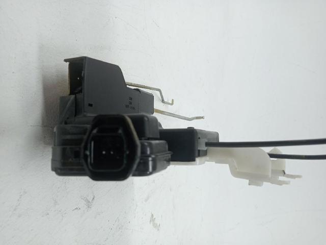 Zamek drzwi przednich prawych Hyundai Santa Fe 1 SM