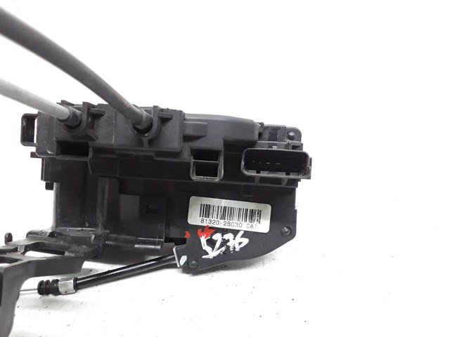 Zamek drzwi przednich prawych 813202B030 HYUNDAI