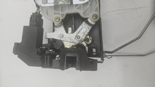 Zamek drzwi przednich prawych KIA Cerato 1 LD