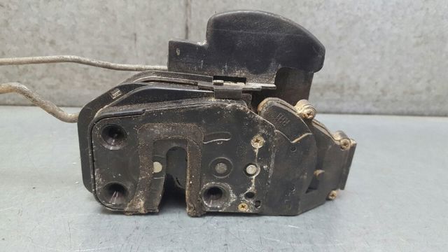 Zamek drzwi przednich prawych KIA Cerato 1 LD