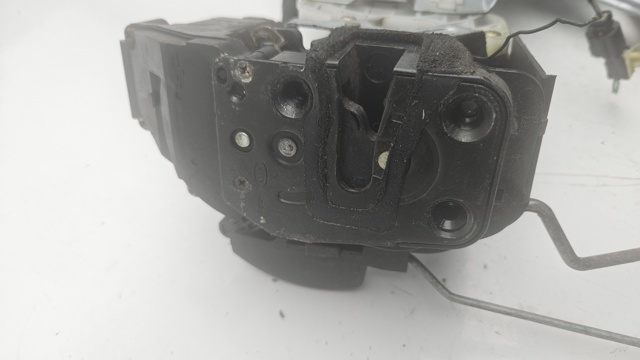 Zamek drzwi przednich prawych KIA Cerato 1 LD