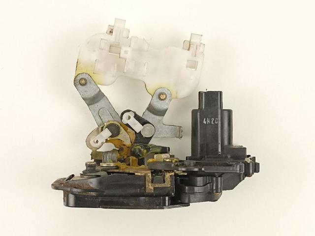 Zamek drzwi przednich prawych KIA Cerato 1 LD