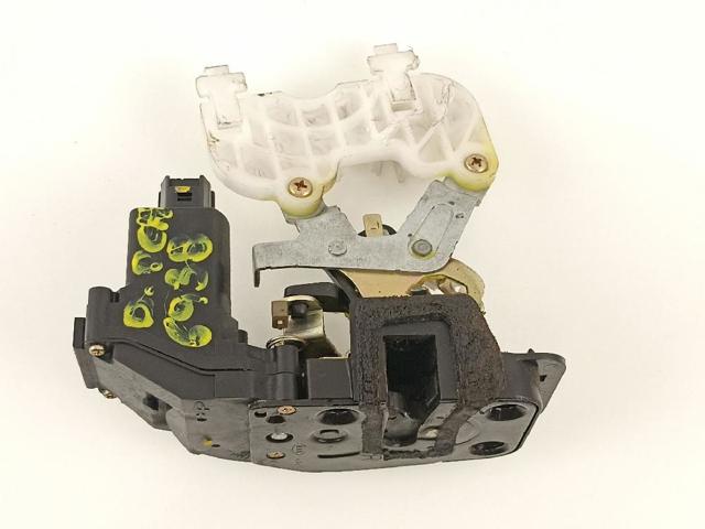 Zamek drzwi przednich prawych KIA Cerato 1 LD