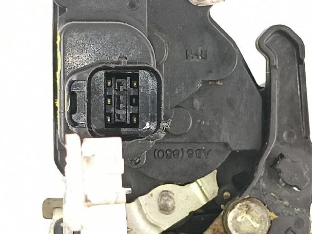 Zamek drzwi przednich prawych KIA Cerato 1 LD