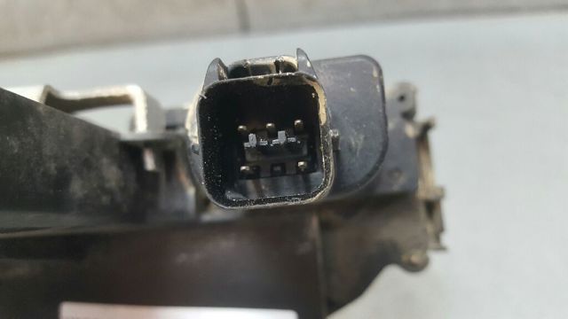 Zamek drzwi przednich prawych KIA Cerato 1 LD