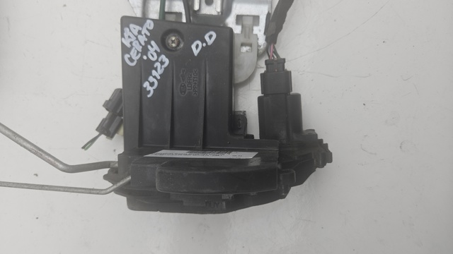 Zamek drzwi przednich prawych KIA Cerato 1 LD