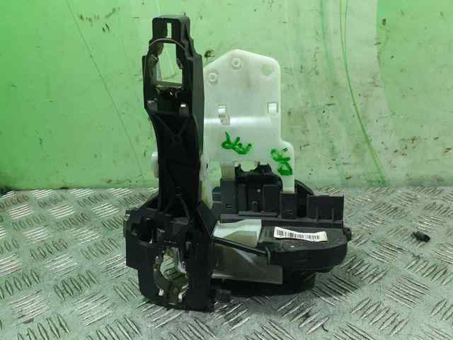 Zamek drzwi przednich prawych 813202L030 HYUNDAI