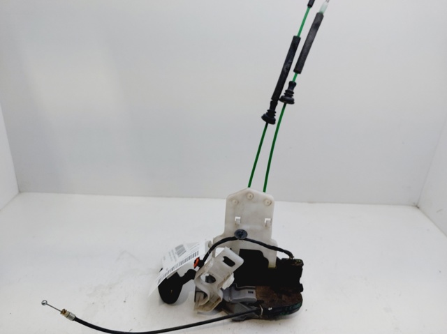 Zamek drzwi przednich prawych 813202L030 HYUNDAI
