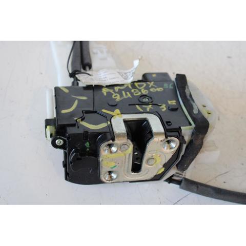 Zamek drzwi przednich prawych Hyundai Ix35 LM