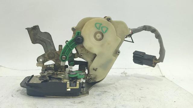 Zamek drzwi przednich prawych 813203E010 HYUNDAI