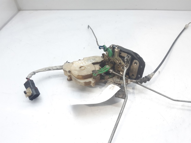 Zamek drzwi przednich prawych 813203E010 HYUNDAI