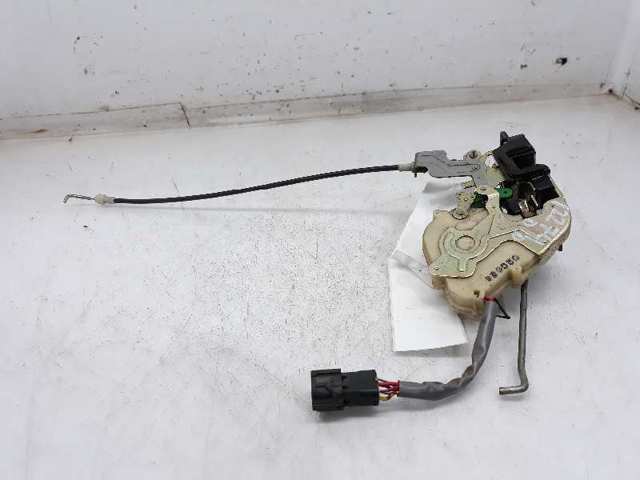 Zamek drzwi przednich prawych 813203E010 HYUNDAI