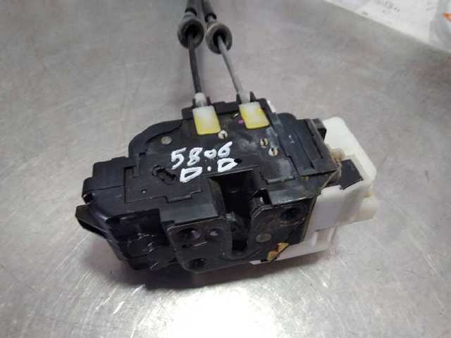 Zamek drzwi przednich prawych 813203K011 HYUNDAI