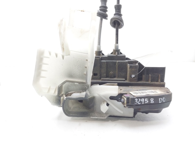 Zamek drzwi przednich prawych 813203K011 HYUNDAI